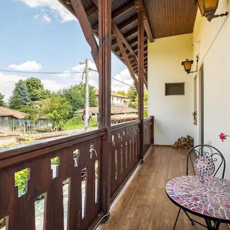 Guest House Geranium ארבאנאסי מראה חיצוני תמונה