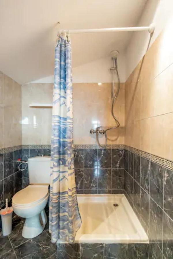 Guest House Geranium ארבאנאסי מראה חיצוני תמונה