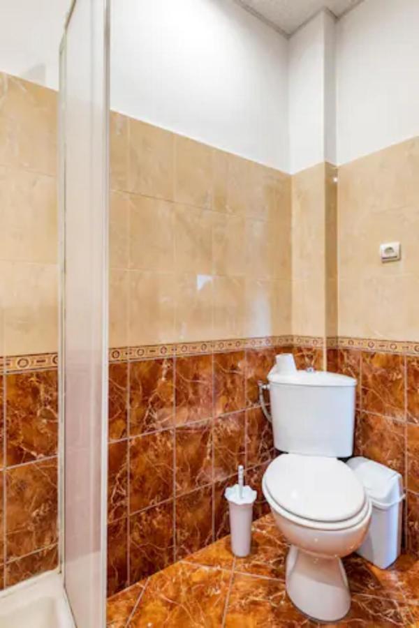 Guest House Geranium ארבאנאסי מראה חיצוני תמונה
