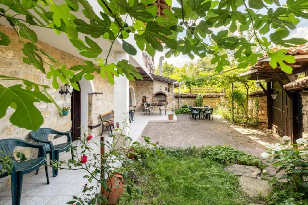 Guest House Geranium ארבאנאסי מראה חיצוני תמונה