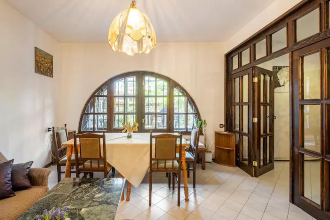 Guest House Geranium ארבאנאסי מראה חיצוני תמונה