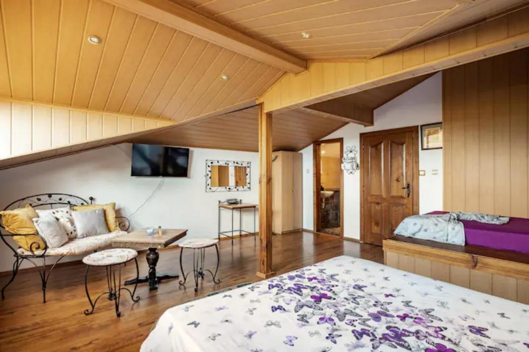Guest House Geranium ארבאנאסי מראה חיצוני תמונה