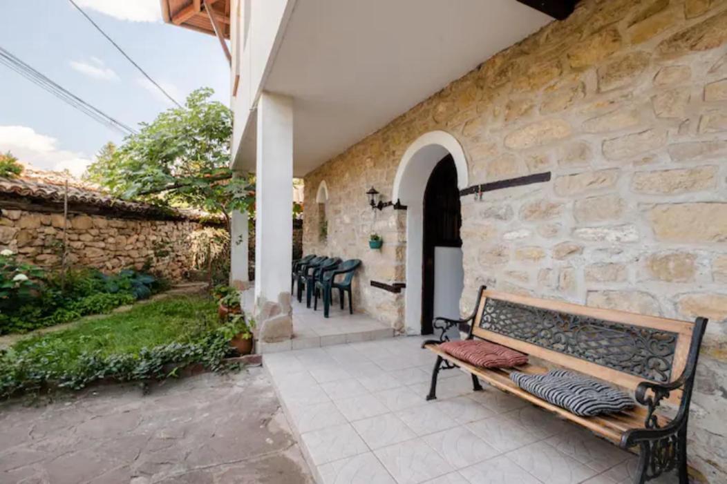 Guest House Geranium ארבאנאסי מראה חיצוני תמונה