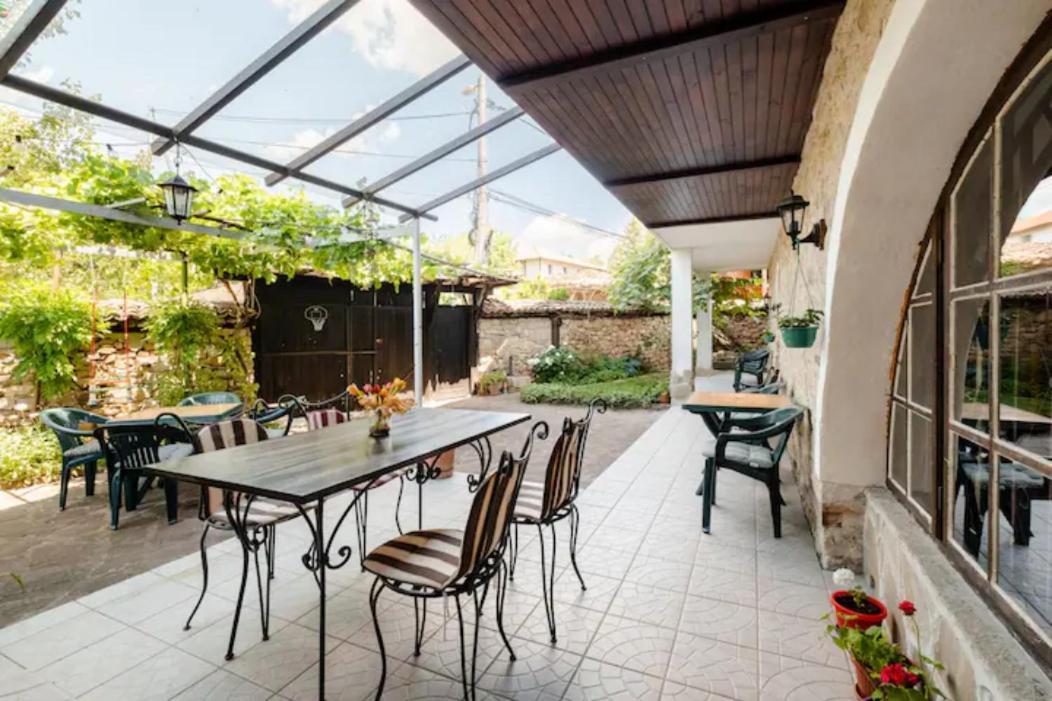Guest House Geranium ארבאנאסי מראה חיצוני תמונה
