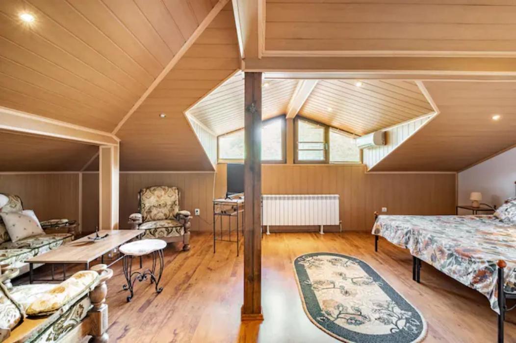 Guest House Geranium ארבאנאסי מראה חיצוני תמונה